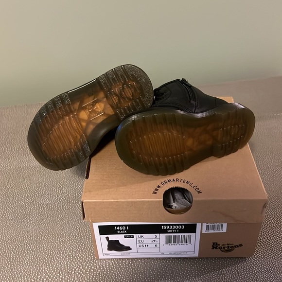 Infant Black Dr. Martens Softy T Boots - Picture 2 of 4